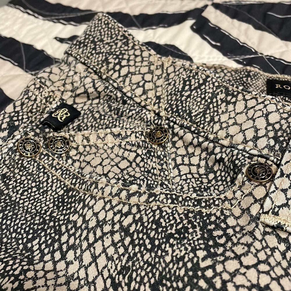 Rock & Republic Snakeskin Jeans - Picture 7 of 8